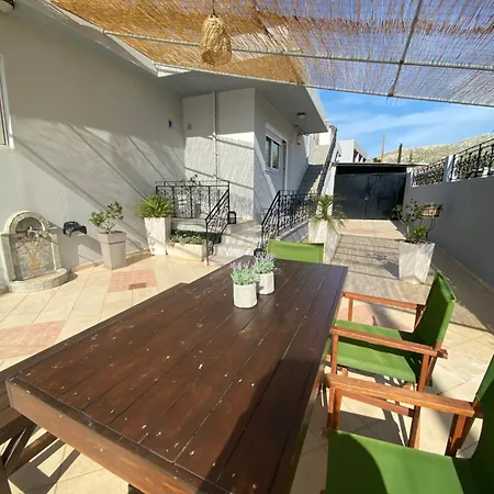 Appartement Kasteli Cozy House *