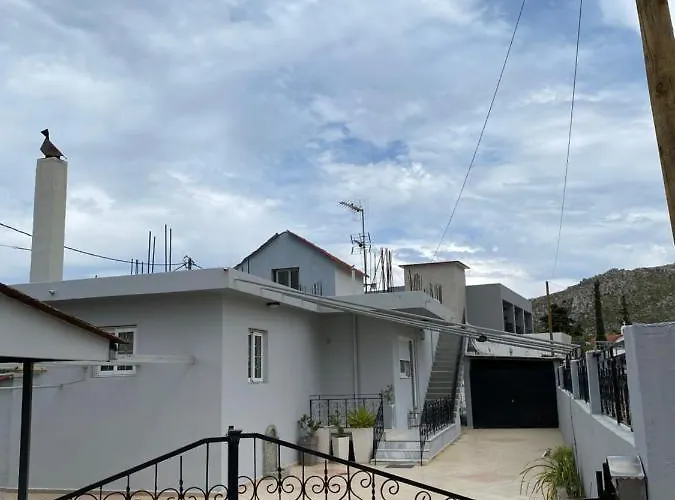 Апартаменты Kasteli Cozy House