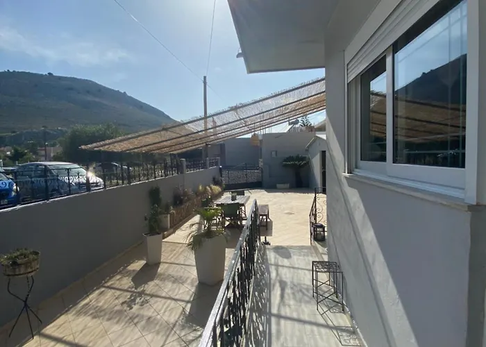 Kasteli Cozy House Апартаменты *