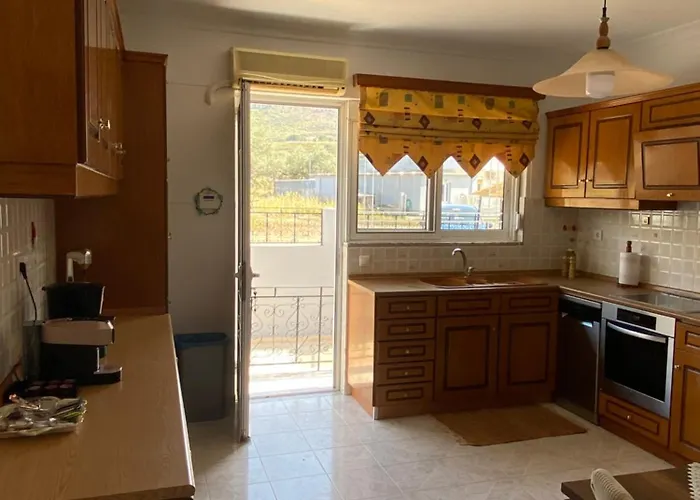 Kasteli Cozy House *